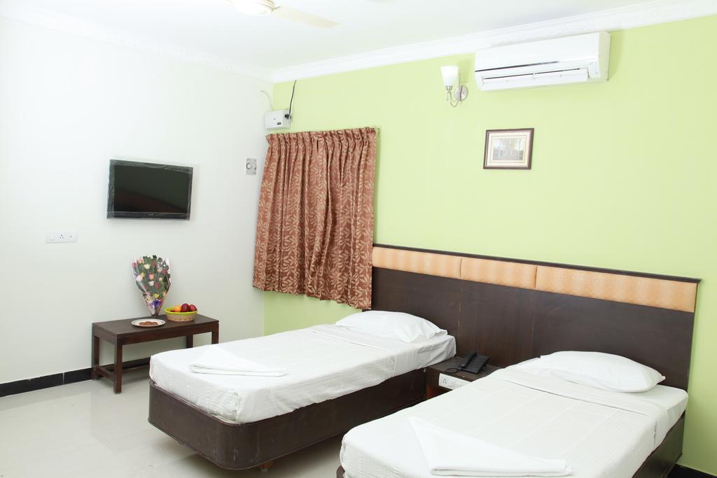 Jeyam Residency, Kumbakonam Otel Dış mekan fotoğraf