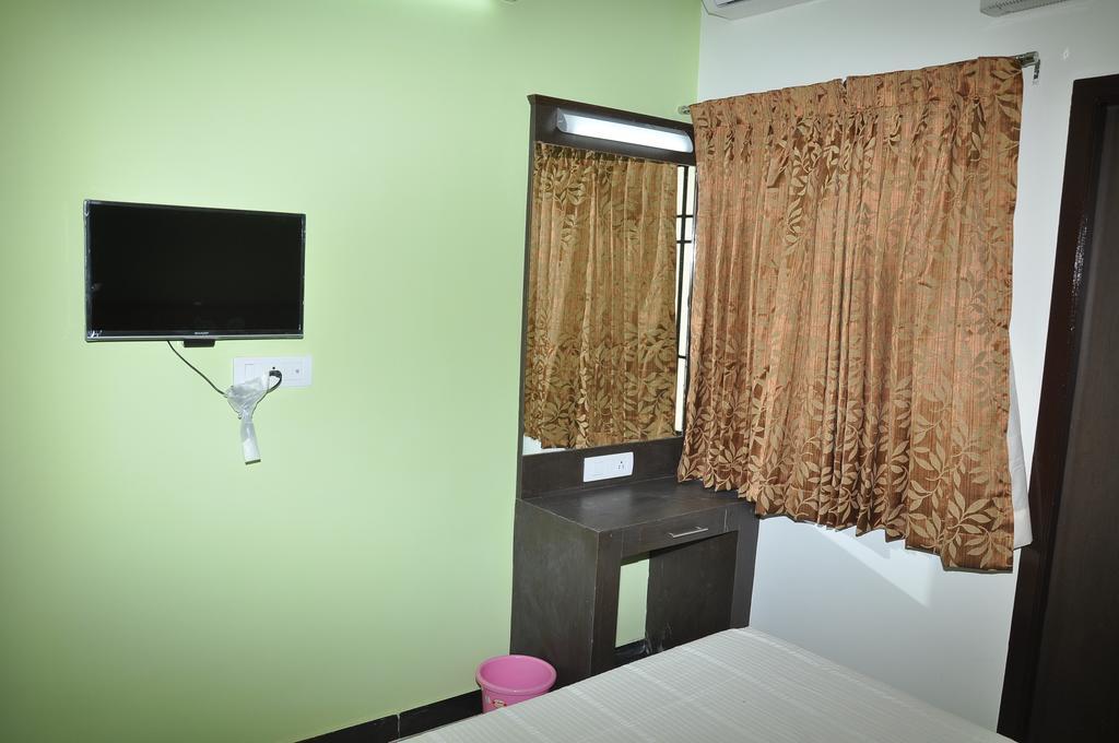 Jeyam Residency, Kumbakonam Otel Dış mekan fotoğraf
