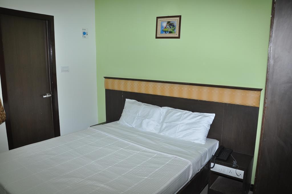 Jeyam Residency, Kumbakonam Otel Dış mekan fotoğraf